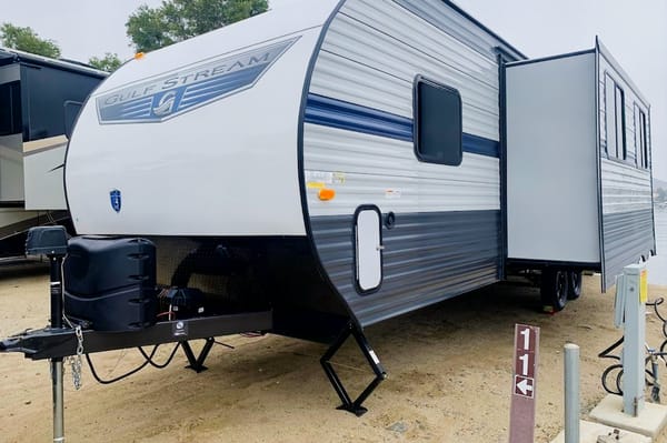 31' Family trailer - Sleeps 7 and Ready for Adventures!