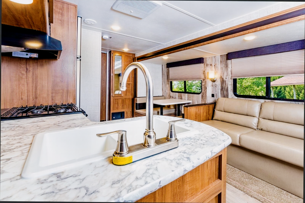 31' Family trailer - Sleeps 7 and Ready for Adventures!