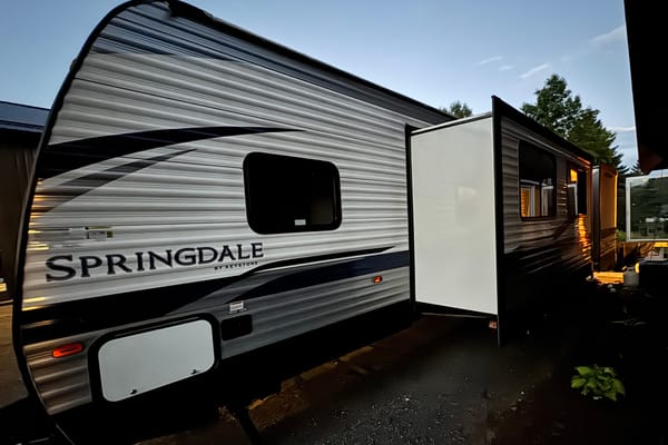 Matthew's Springdale SG301TR Travel Trailer