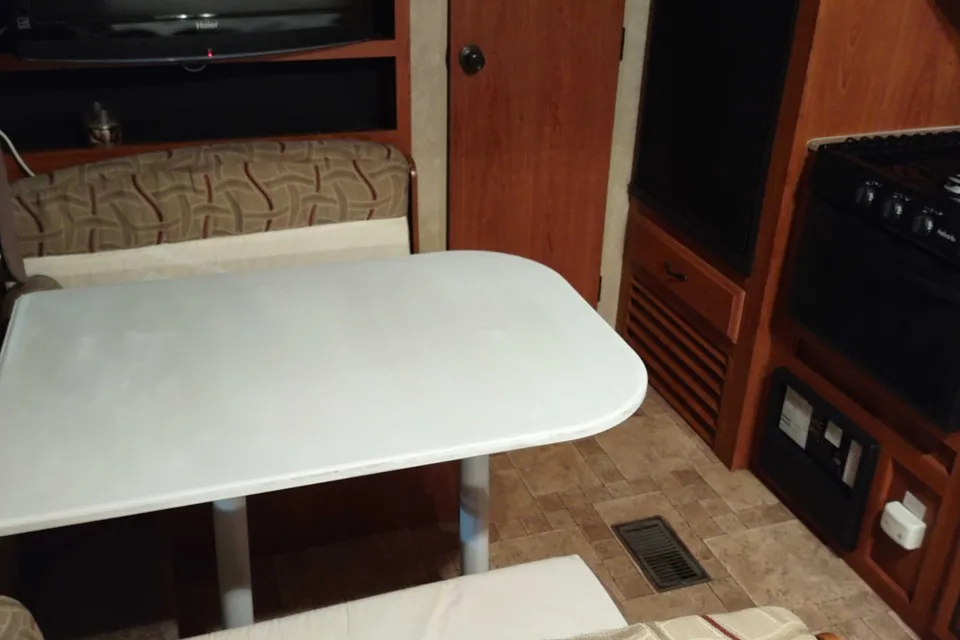 David's Coachman CatalinaTrailer 2