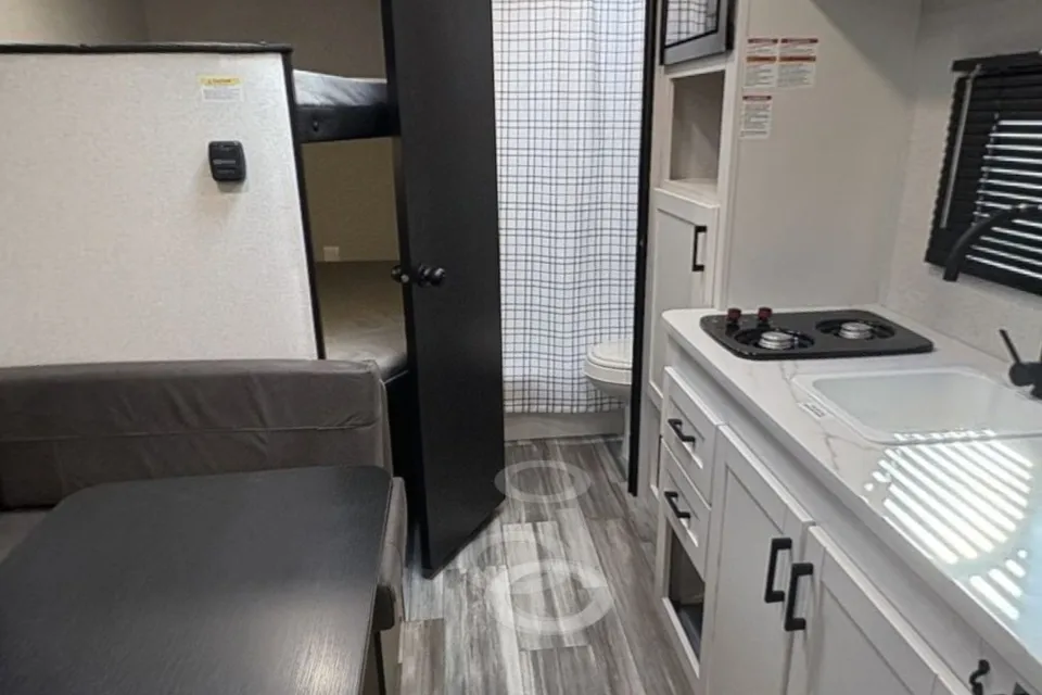 Tab's Jayco Slx 172DB Travel Trailer