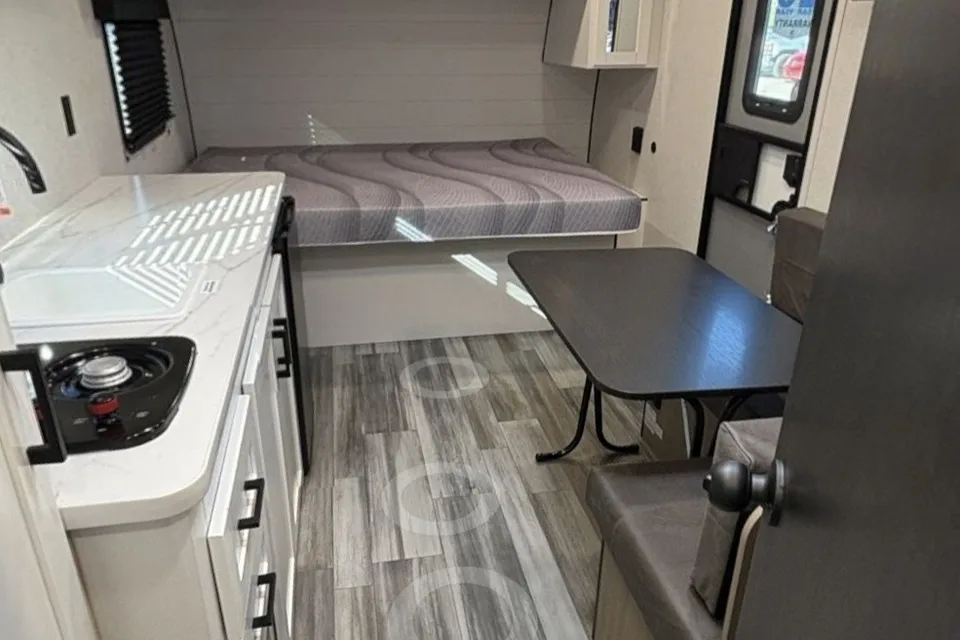 Tab's Jayco Slx 172DB Travel Trailer