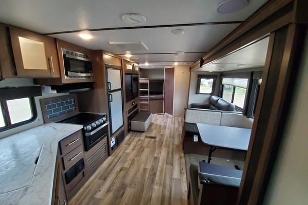 Keystone Hideout 28BHS Travel Trailer