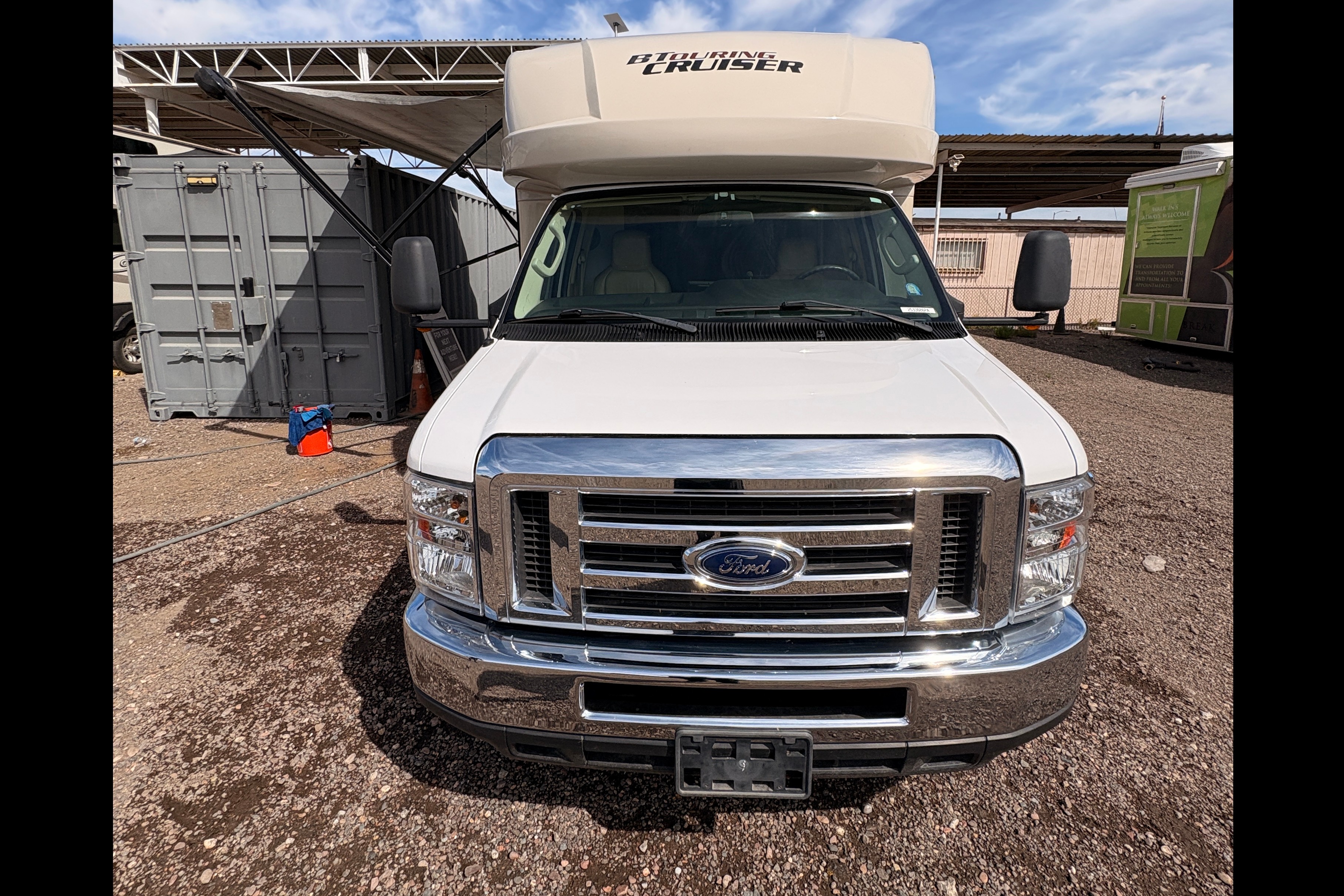 Park Anywhere! Maneuverable B+ Motorhome