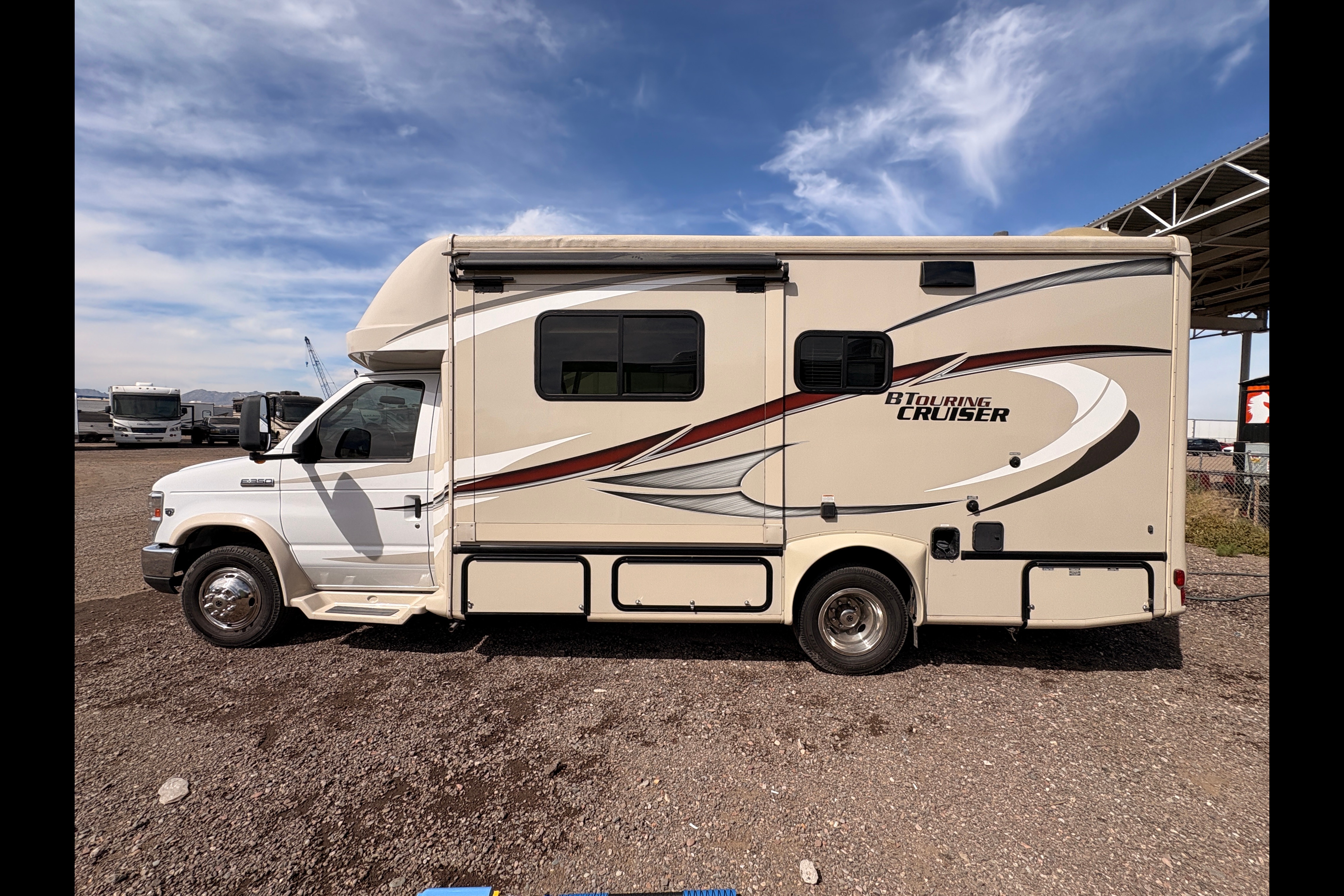 Park Anywhere! Maneuverable B+ Motorhome