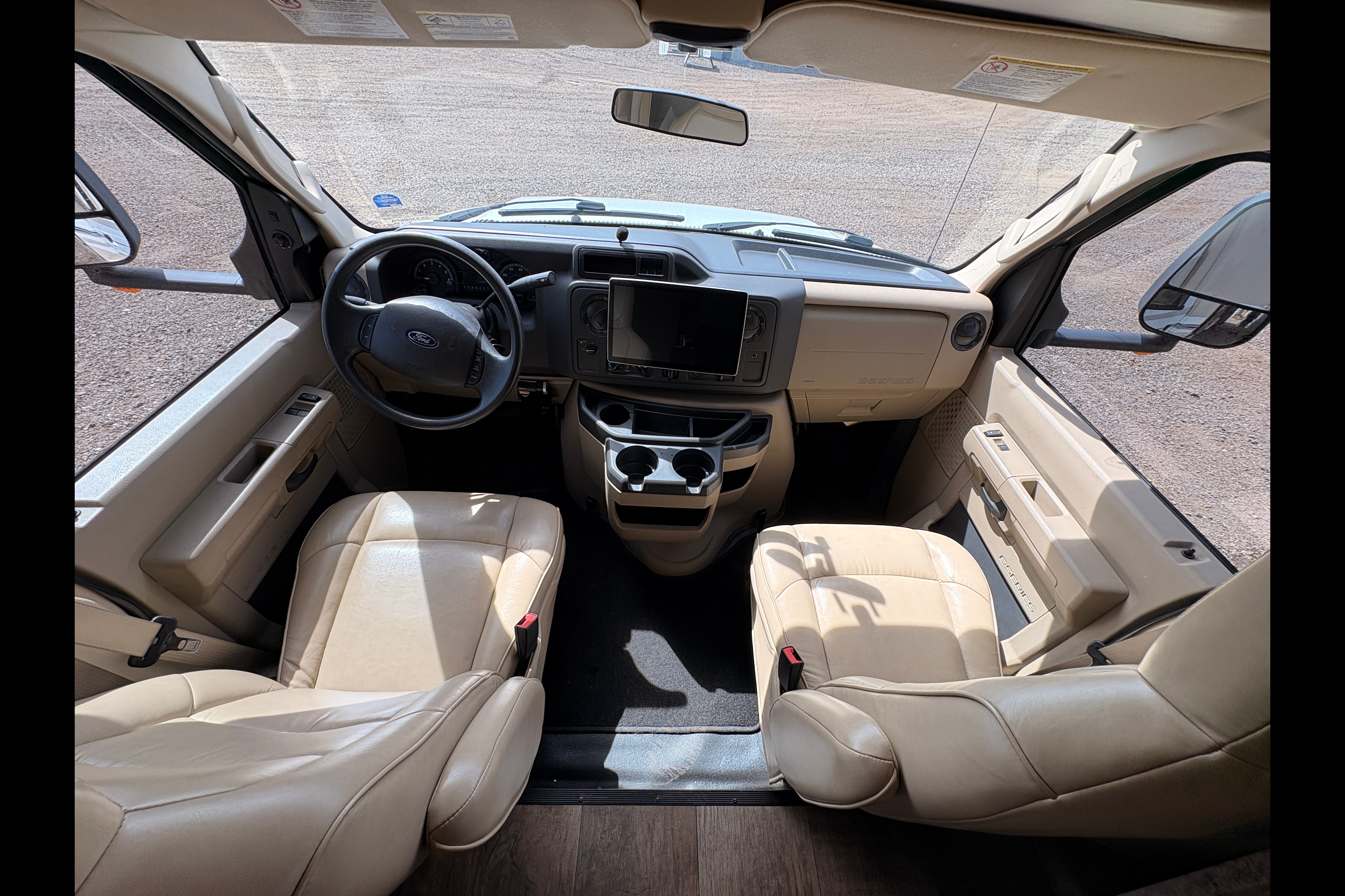 Park Anywhere! Maneuverable B+ Motorhome