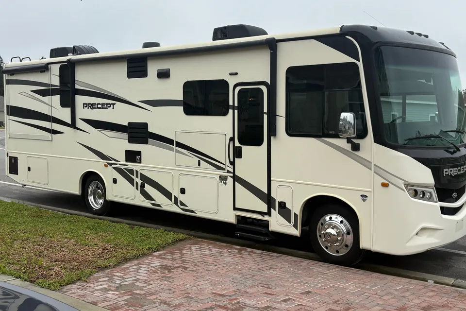 Joe's Jayco Precept Class A
