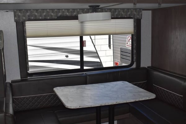 Sabastian's 28 ft Bunkhouse Coleman 2455bh