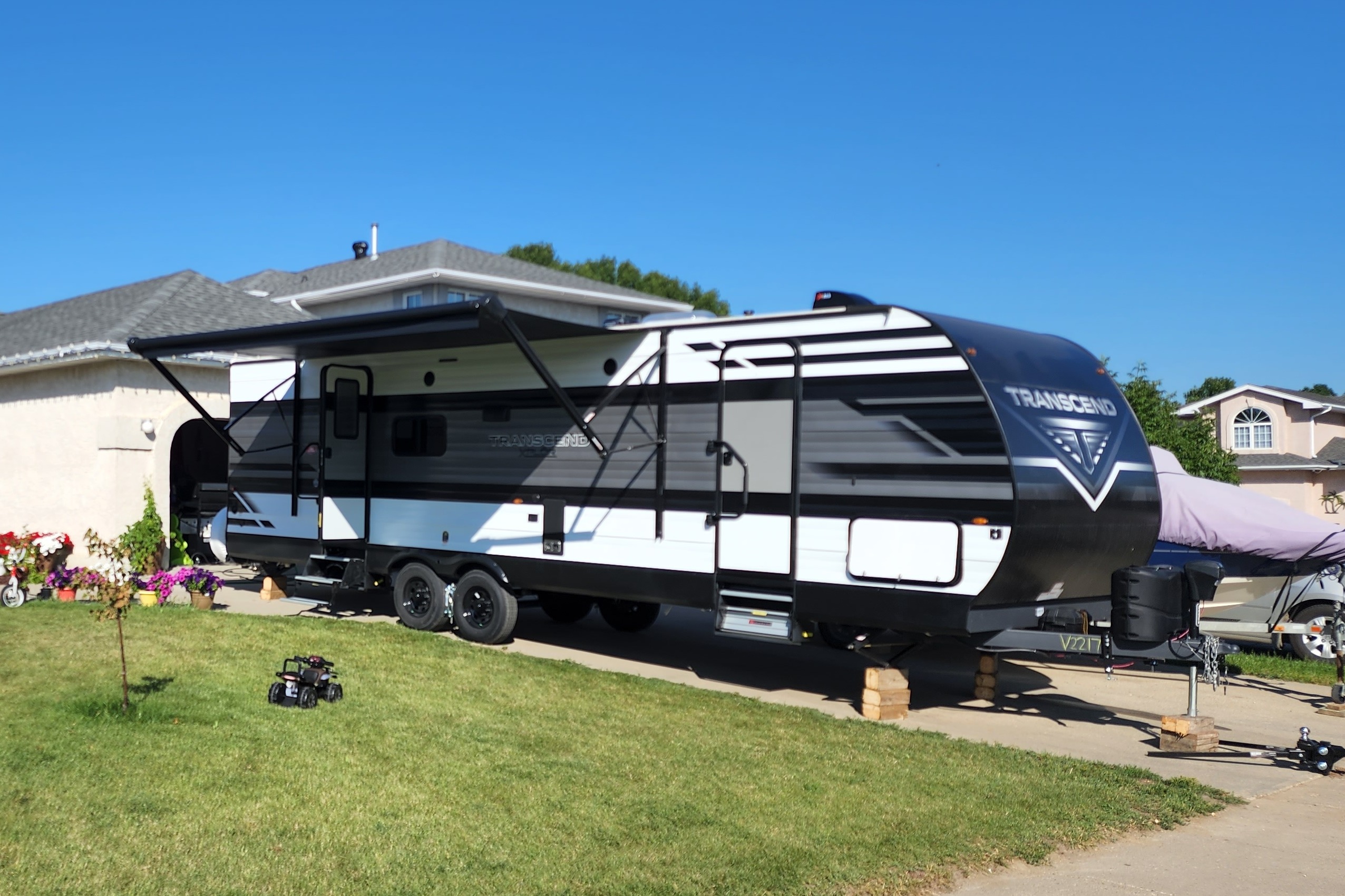 Your perfect getaway in Greg and April's Grand Design Transcend Travel Trailer