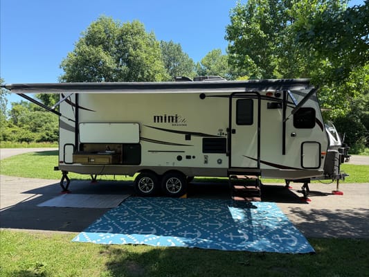 Mike & Kim's Cozy RV