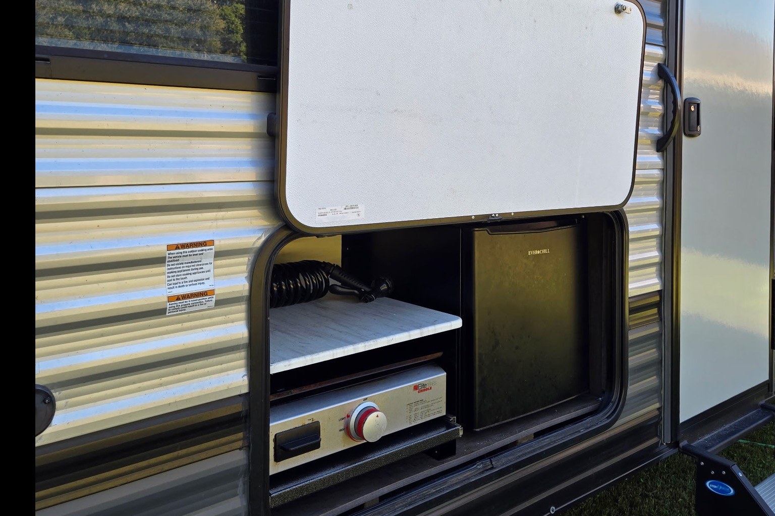 Forest River 263BXHL Travel Trailer