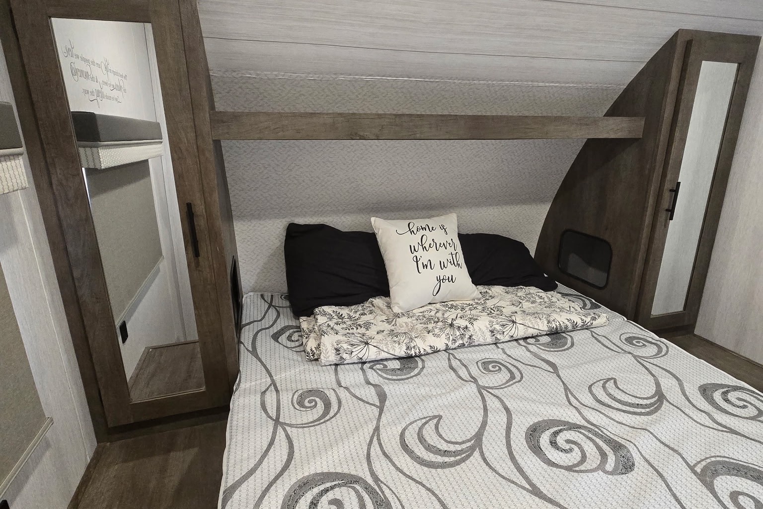Forest River 263BXHL Travel Trailer