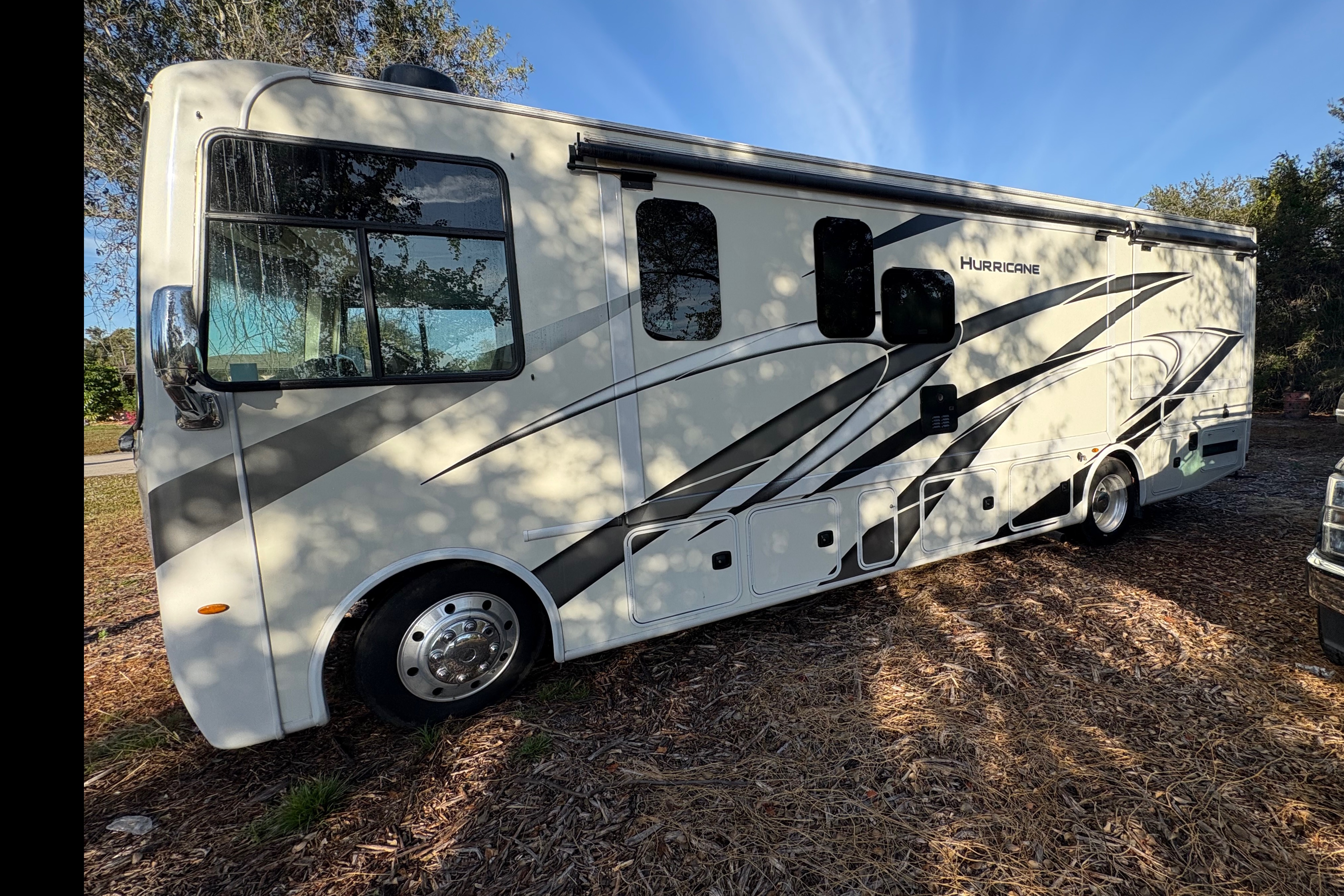 Thor Motor Coach HURRICANE 31C Class A