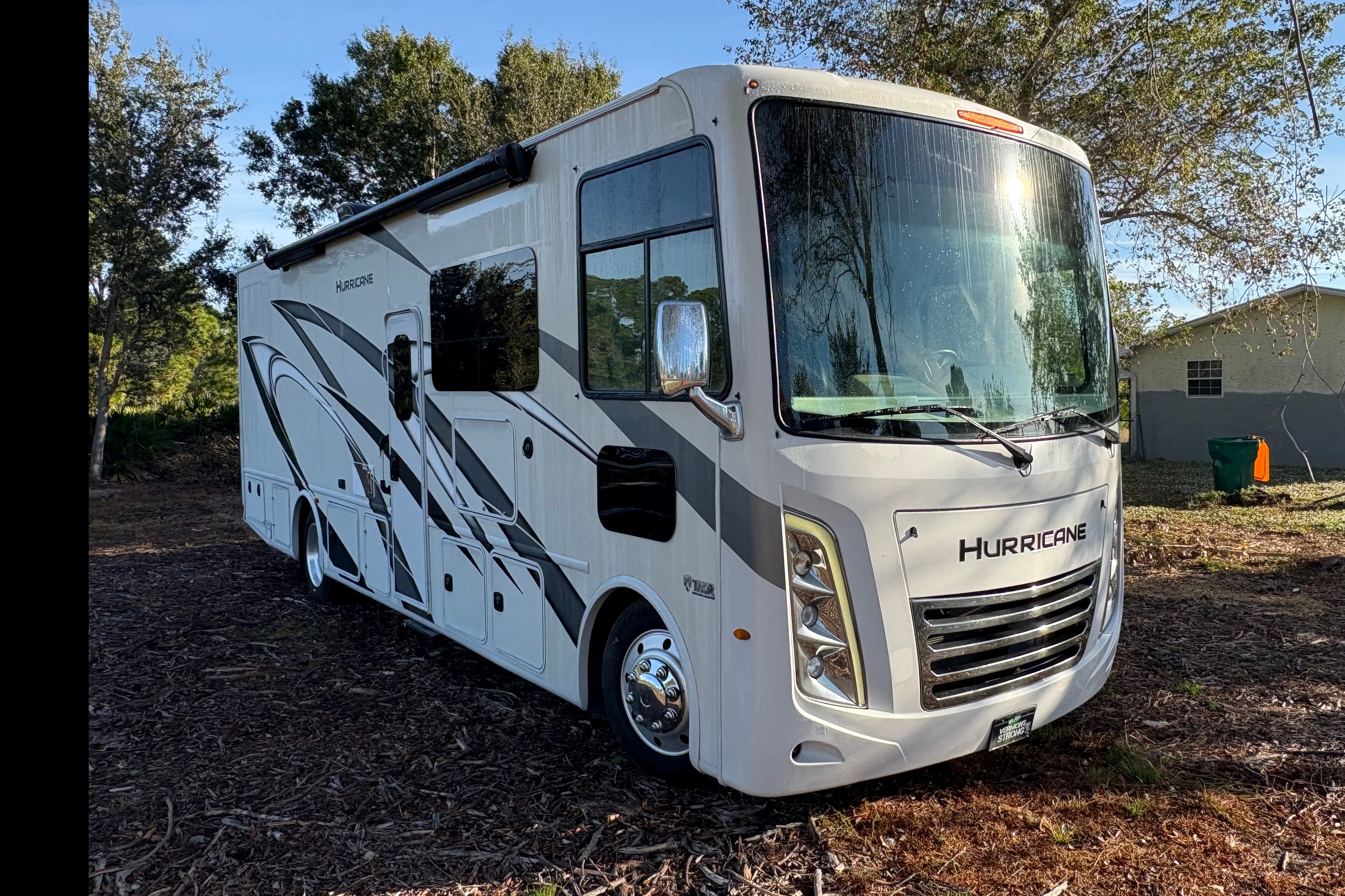 Thor Motor Coach HURRICANE 31C Class A