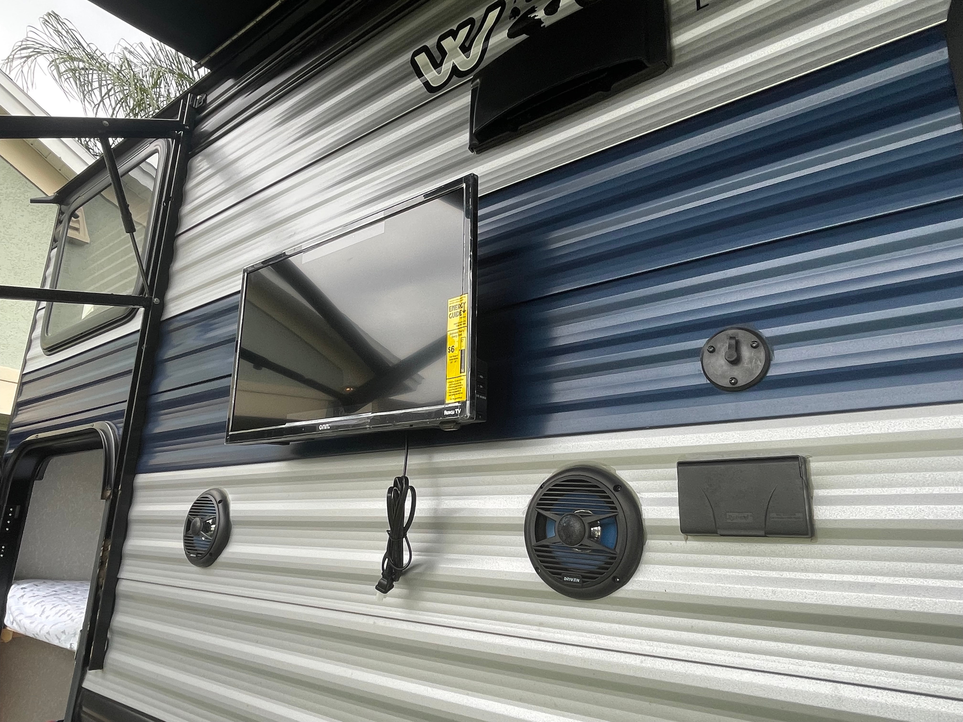 Jenny's Forest River M-17 wolf pup Travel Trailer LS22