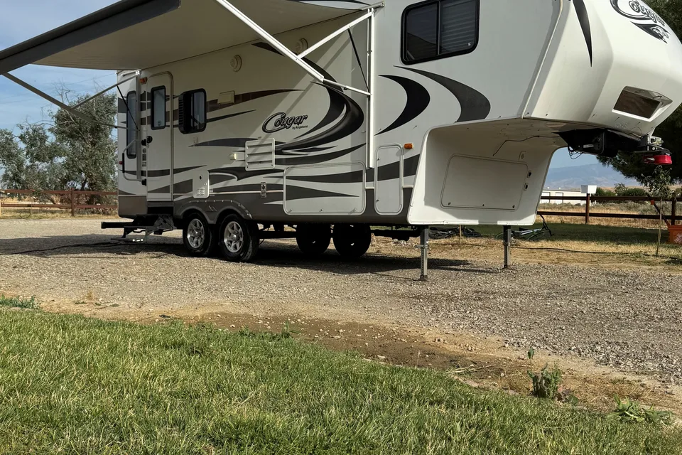 Keystone 276rls Fifth Wheel