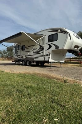 Keystone 276rls Fifth Wheel
