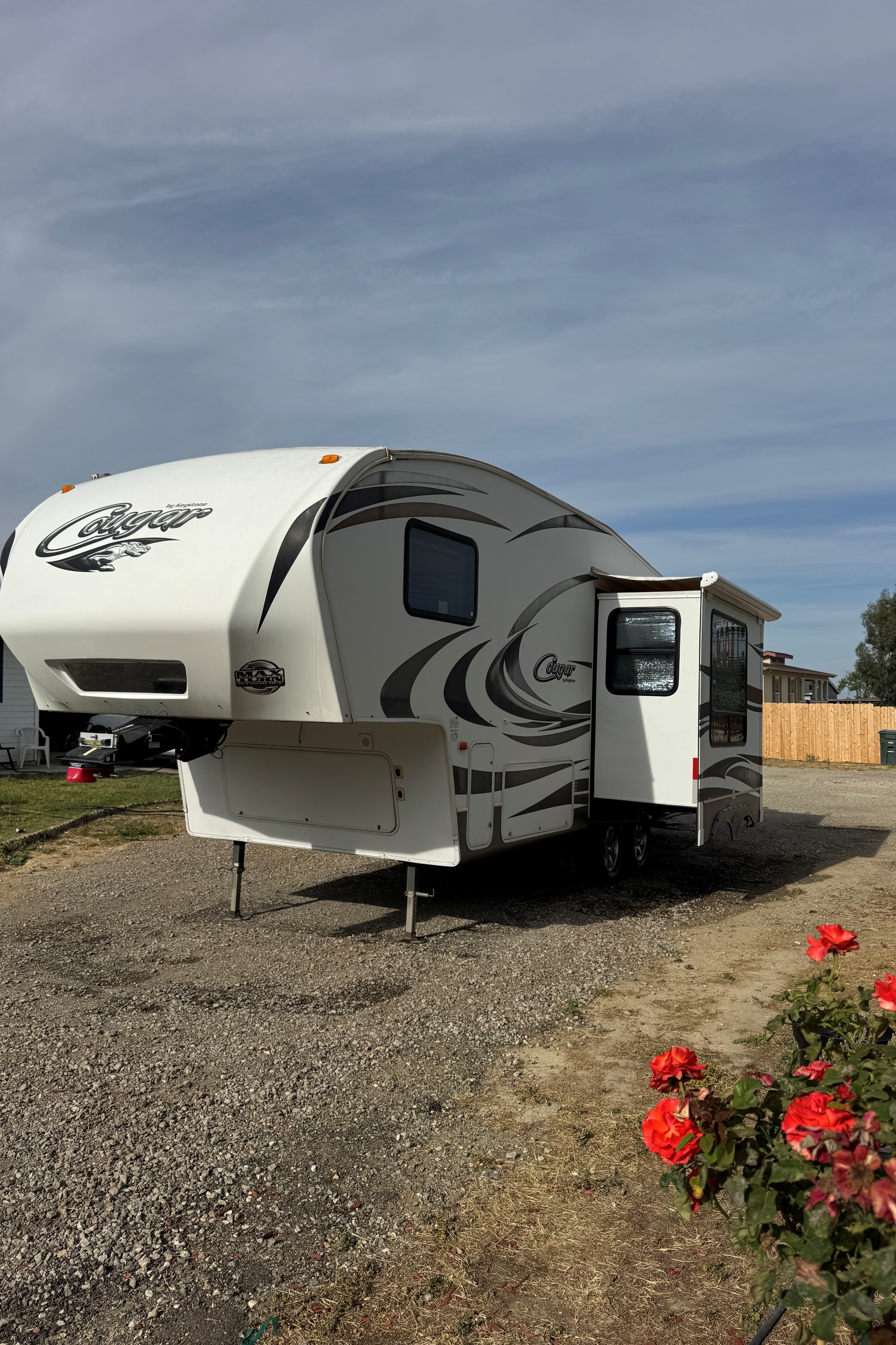 Keystone 276rls Fifth Wheel