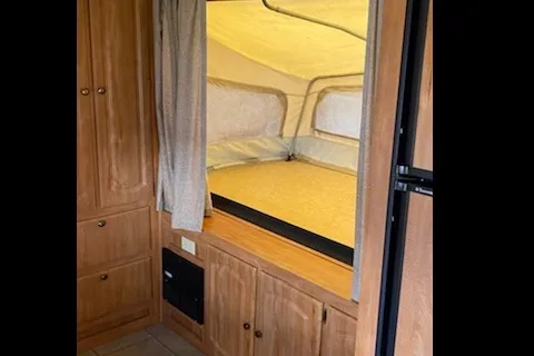 Mark's Starcraft Travelstar Hybrid