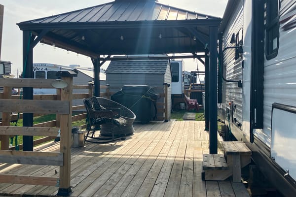 Deborah & Tony’s Trottage Glamping on the Grand River
