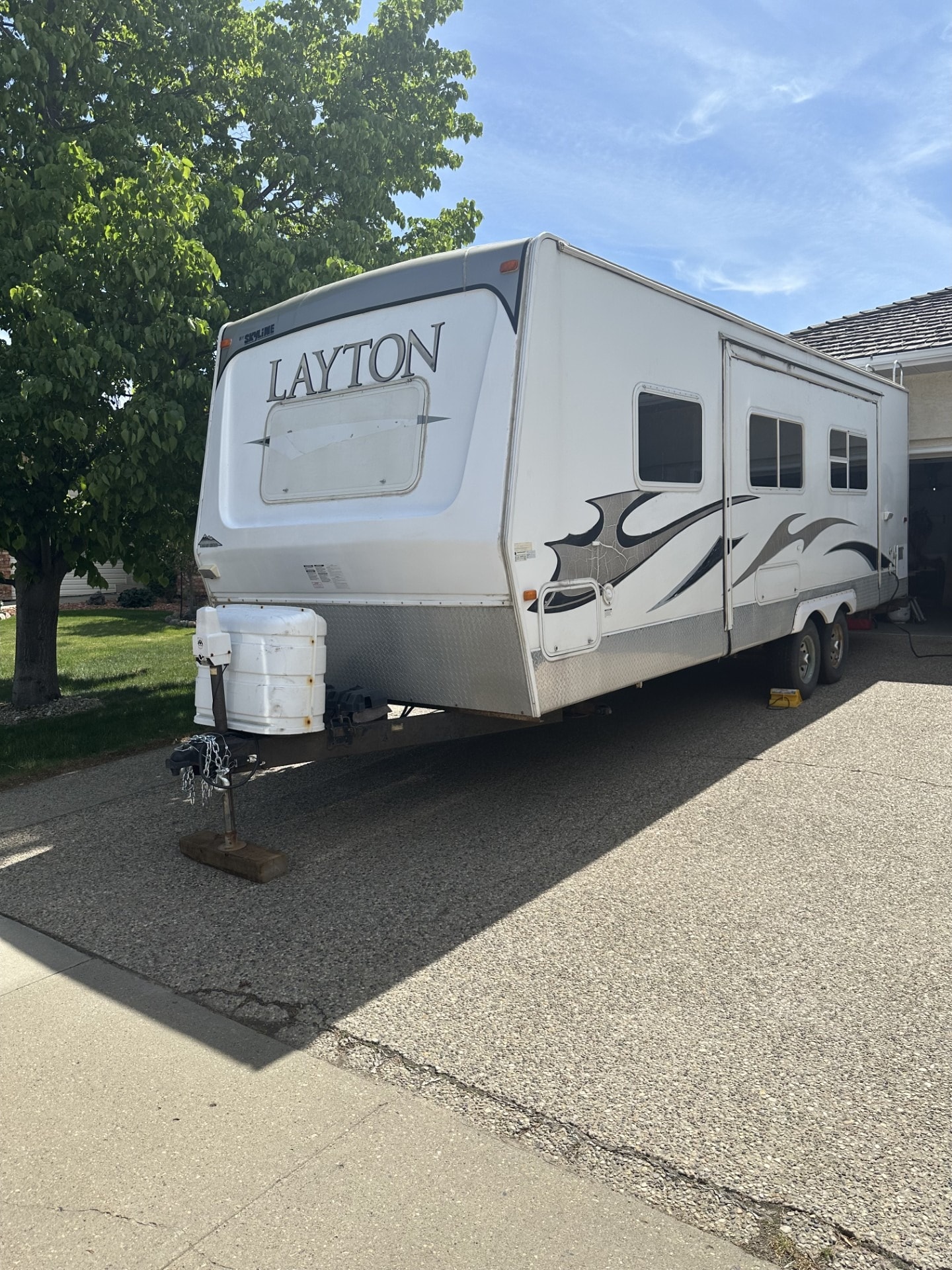 Tacan Layton Travel Trailer Getaway- Queen Bed + BBQ + Extras!