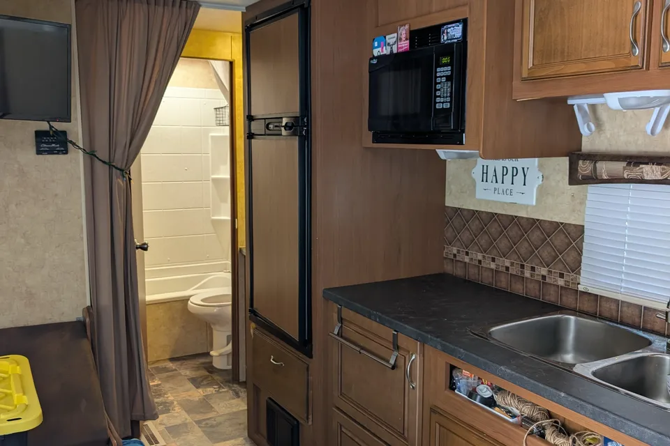 Family Friendly Trailer with Bunks