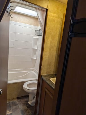 Family Friendly Trailer with Bunks