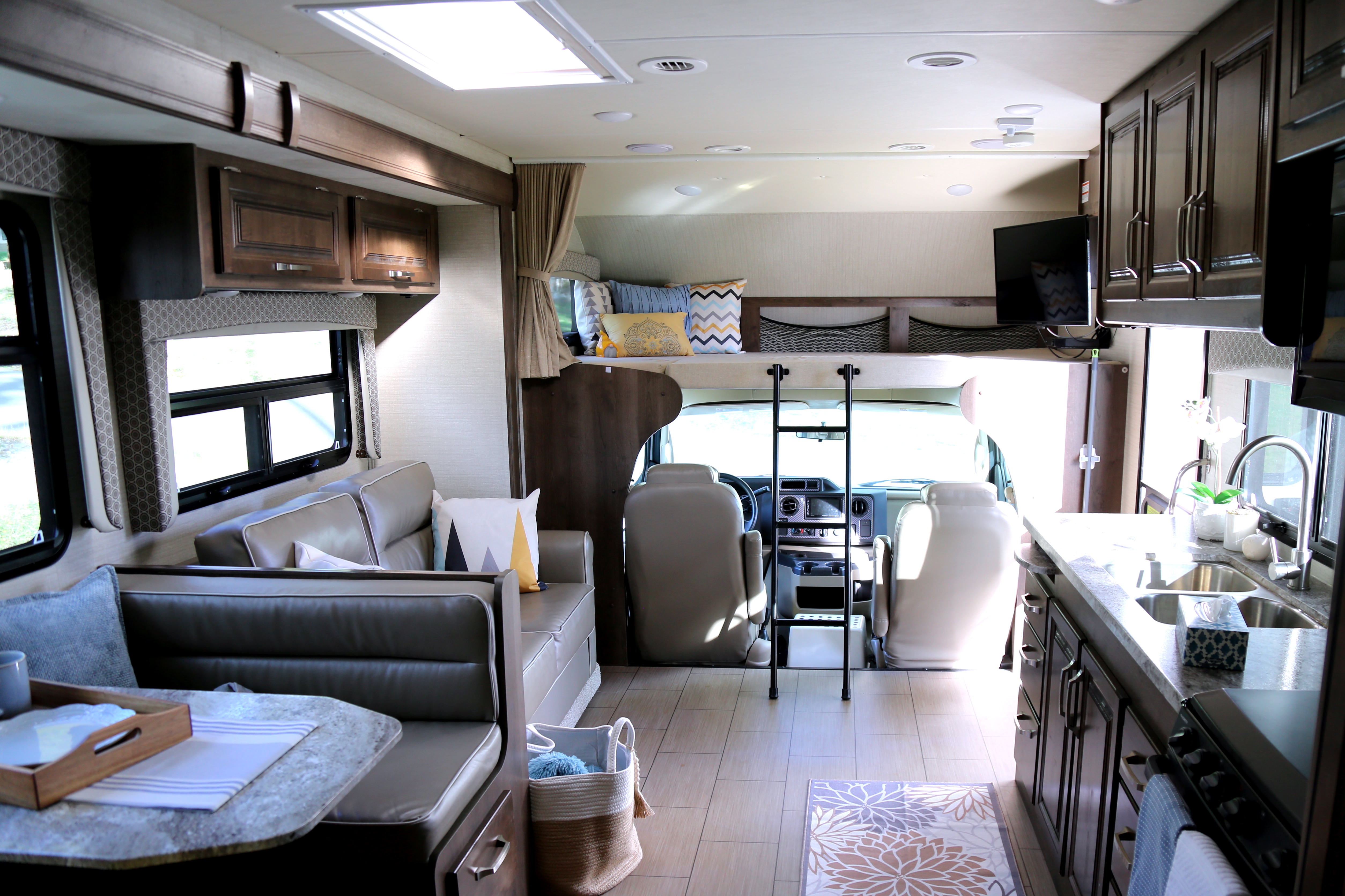 Gnomadic RV Adventure Services