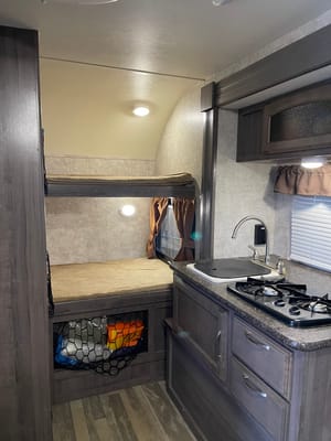 Teron121066 Winnebago WD170K Travel Trailer