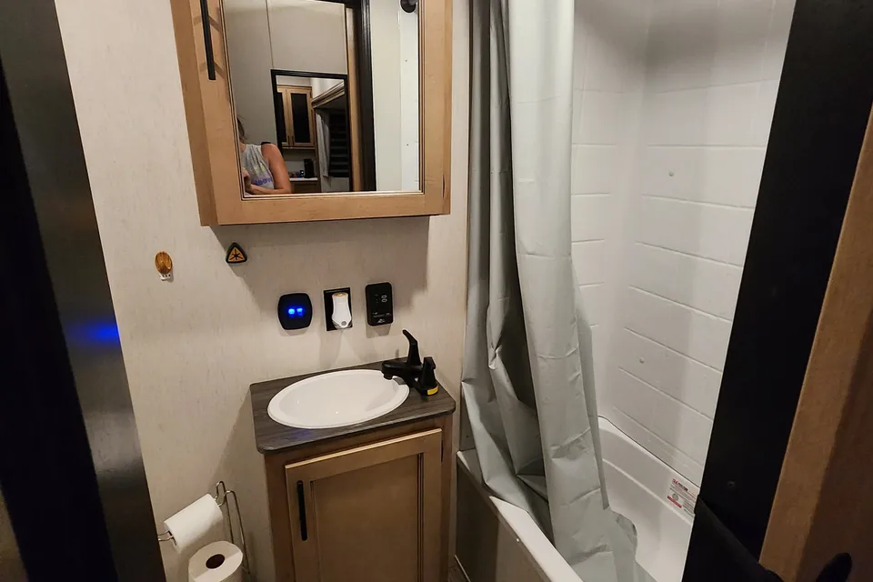 Tri-State Luxury: 5th Wheel Family Paradise