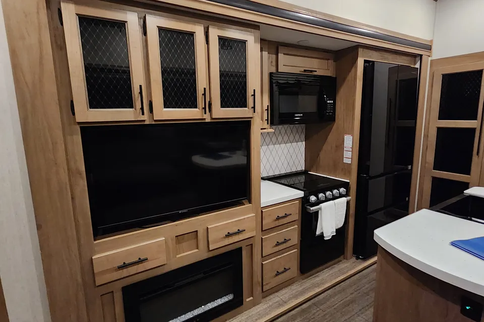 Tri-State Luxury: 5th Wheel Family Paradise