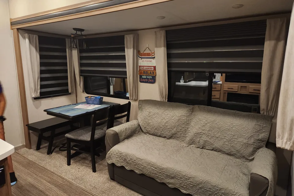 Tri-State Luxury: 5th Wheel Family Paradise