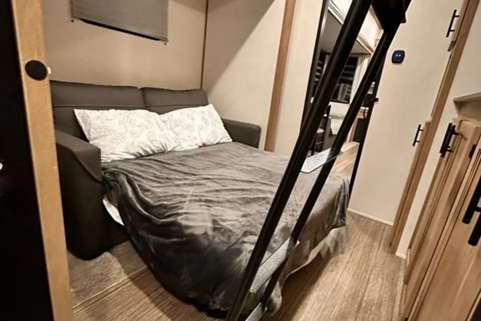 Tri-State Luxury: 5th Wheel Family Paradise