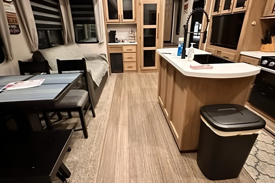 Tri-State Luxury: 5th Wheel Family Paradise