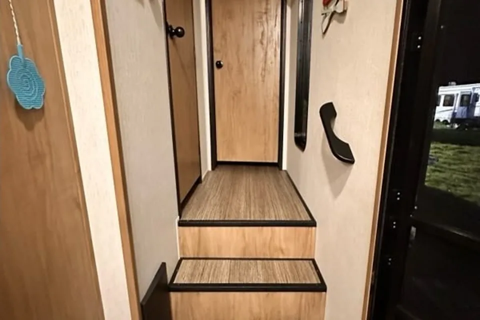Tri-State Luxury: 5th Wheel Family Paradise