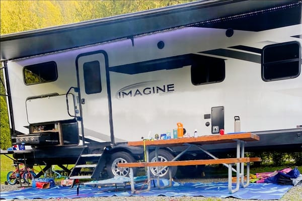 Jarrett's Imagine 2400BH Travel Trailer