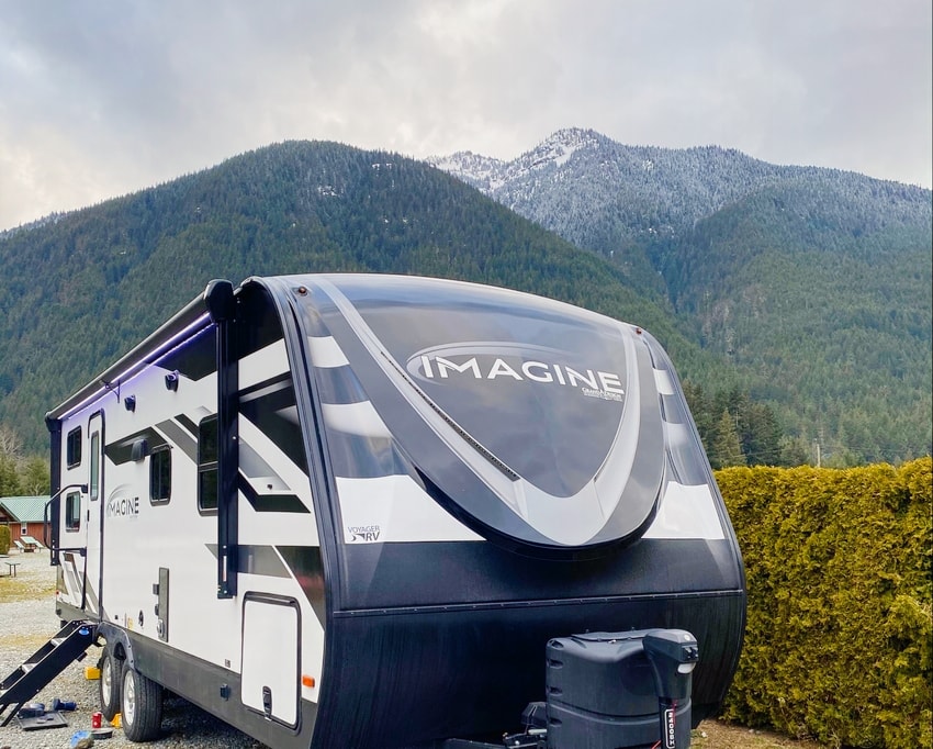 Jarrett's Imagine 2400BH Travel Trailer