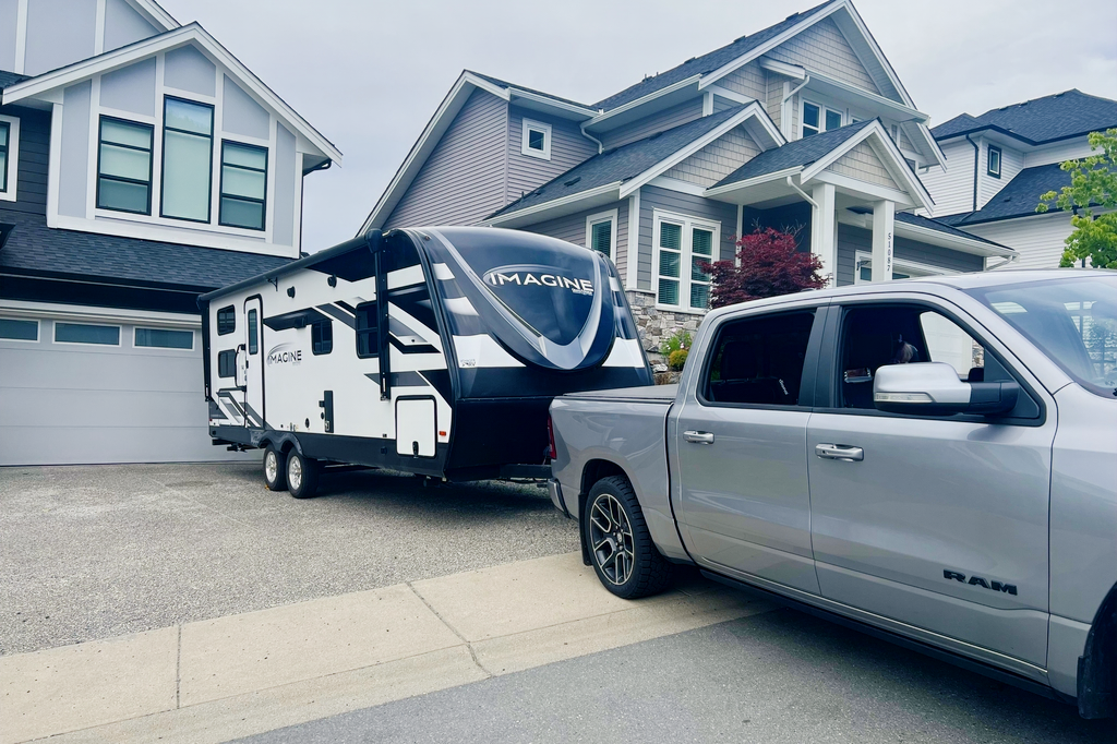 Jarrett's Imagine 2400BH Travel Trailer