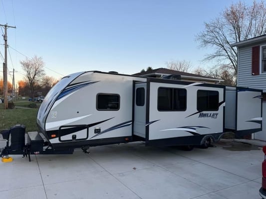 Derick's Keystone bullet Travel Trailer