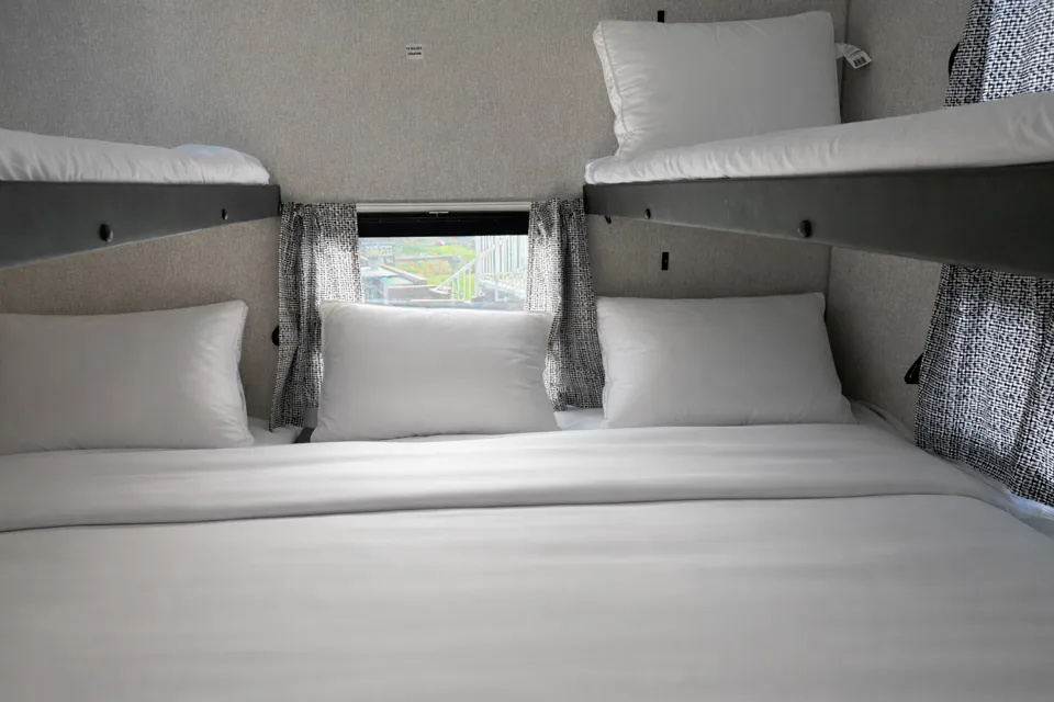 The Adventure Bunkhouse- 30ft Family Bunkhouse