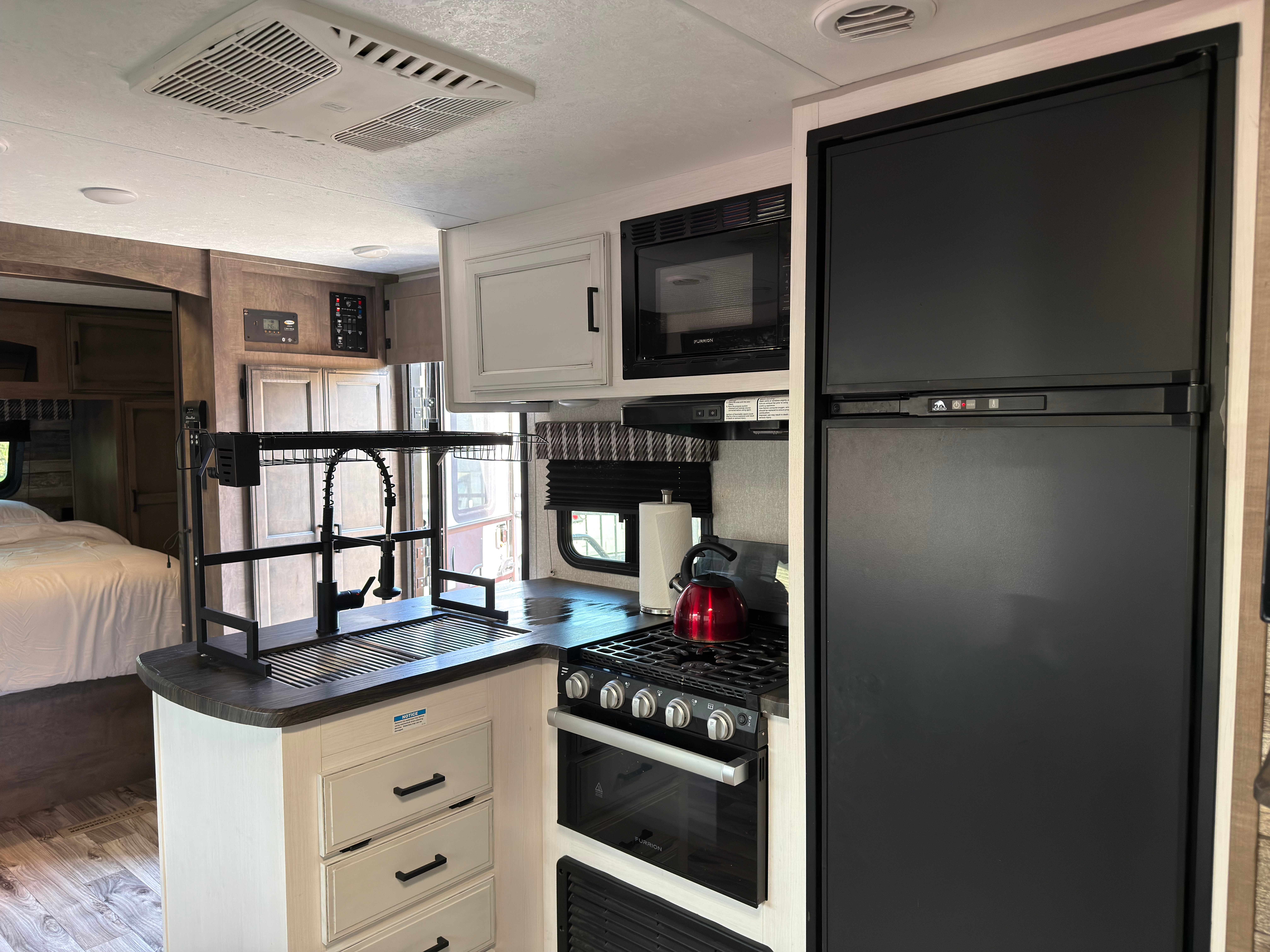 The Adventure Bunkhouse- 30ft Family Bunkhouse