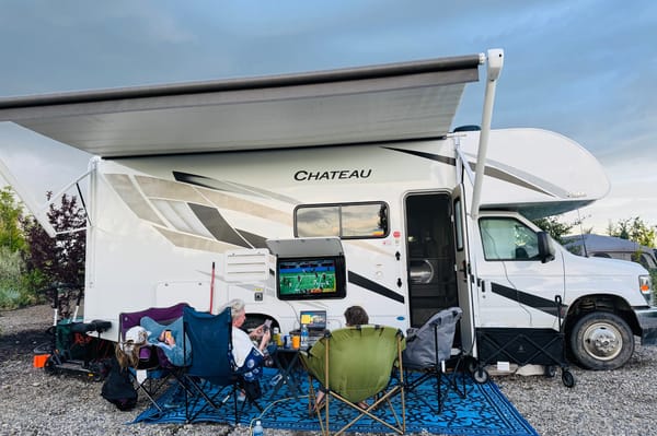 Bobbie's & Marcis Thor Motor Coach Chateau Class C
