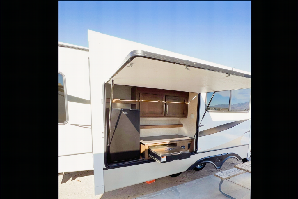 Austin's Keystone 29RLK TT Travel Trailer 