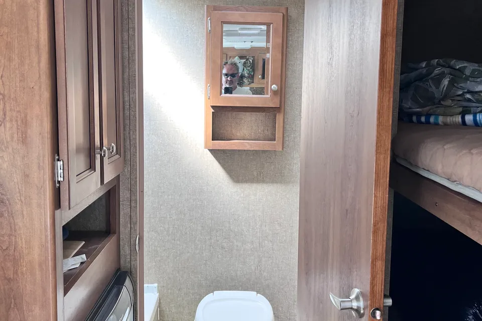 Glen's RV Cottage