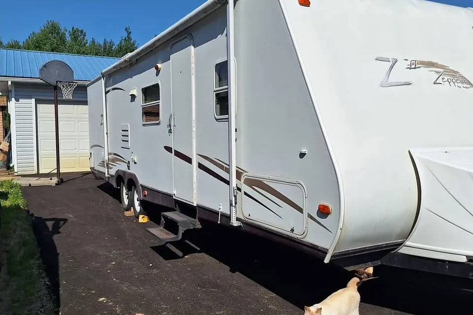 Kim's Keystone Zeppelin Travel Trailer