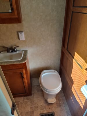 L's Coachmen Catalina Travel Trailer