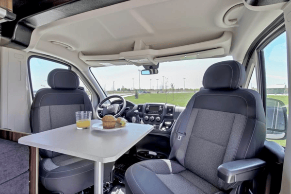 Clean Fully Contained OFF-Grid Capabilities Hymer Carado Axion Class B
