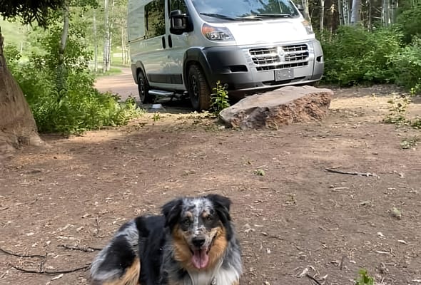 Clean Fully Contained OFF-Grid Capabilities Hymer Carado Axion Class B