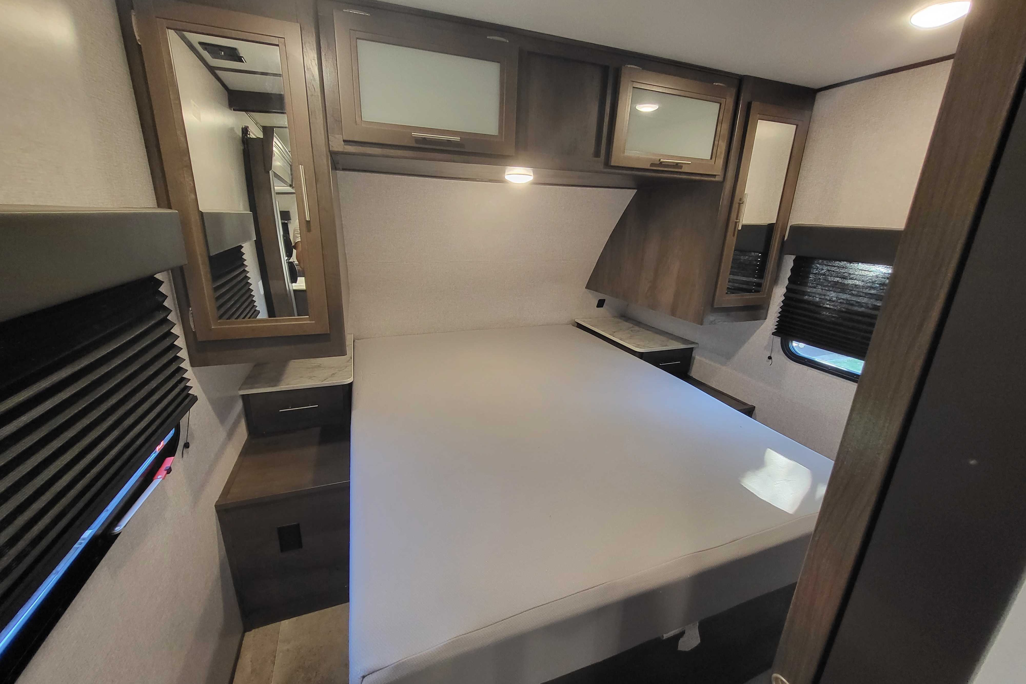 Family-Ready 2021 Coleman Bunkhouse – Your BC Adventure Basecamp! (Sleeps 6-8)