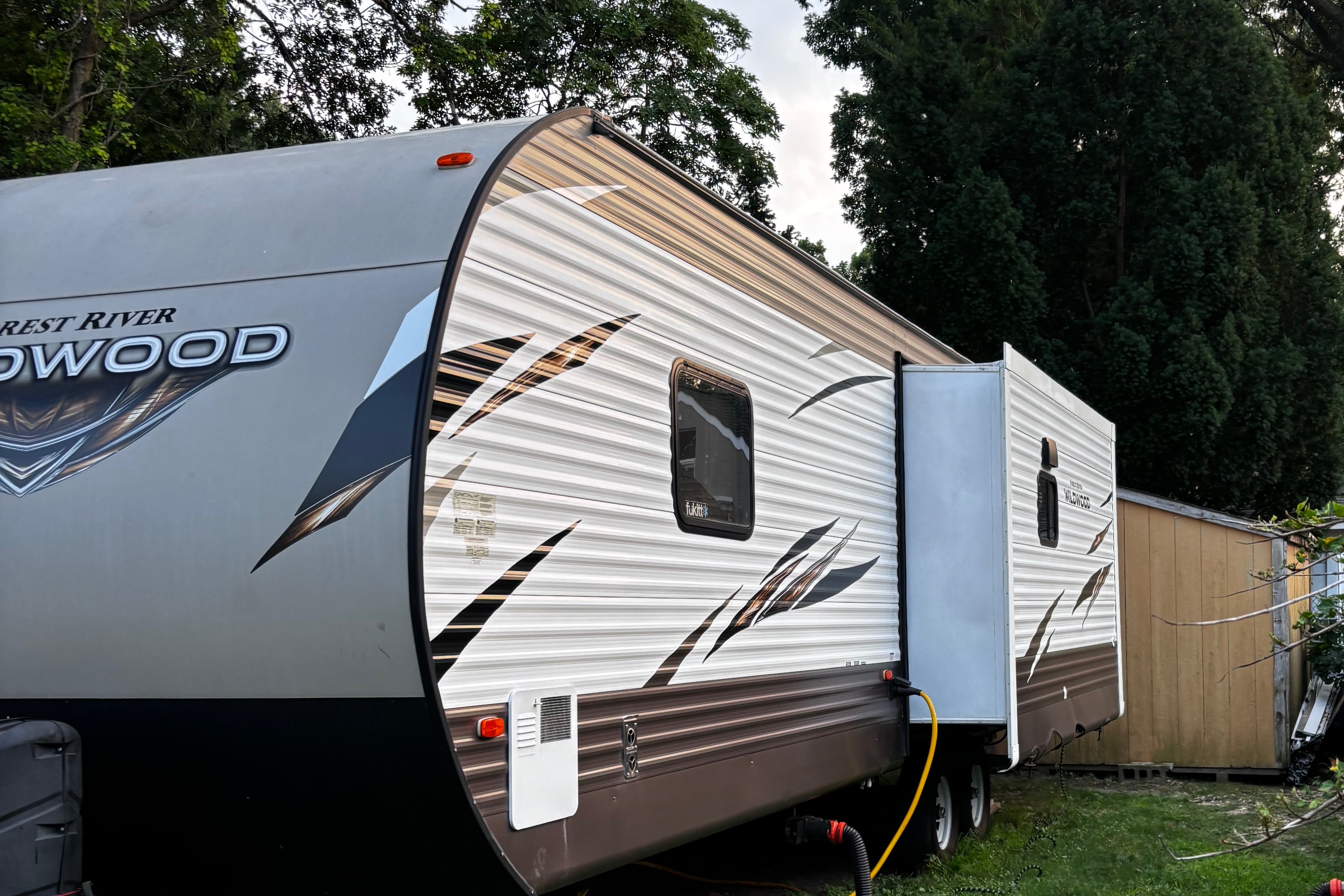 Kyle's Forest River Wildwood 27rei Travel Trailer